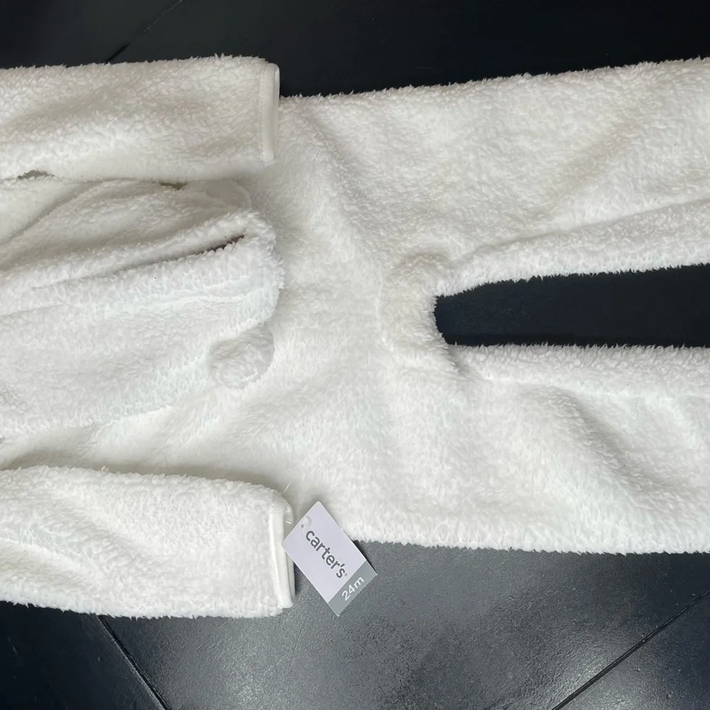 Carter's Fuzzy Bear White Baby zip up One Piece 24months NWT